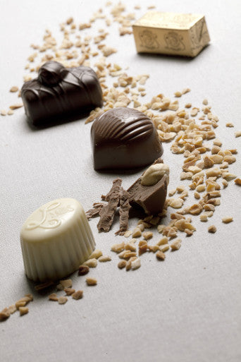 Velvet Heart Gift Box by Leonidas Chocolates - Moyen